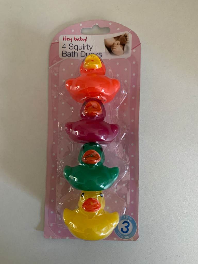 Baby Bath Ducks 4 Pack – Squirting Colored Ducks – Toddler Bath Time Fun Toy 