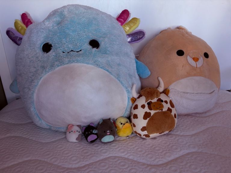 Squishmallow Plushie Bundle - Large Blue Axolotl & More