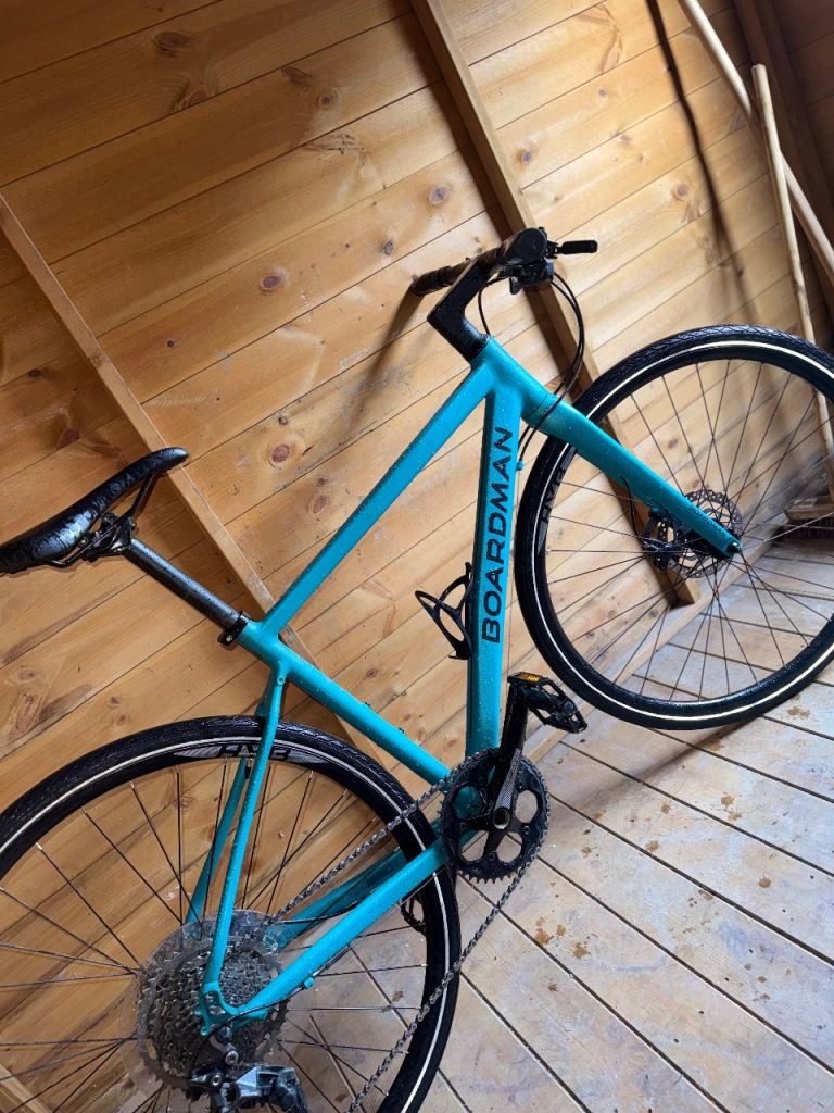 Boardman HYB 8.8 Hybrid Bike - Medium