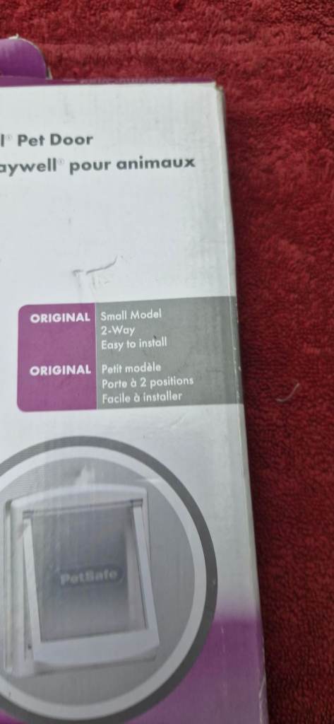 Petsafe Staywell pet door (b)