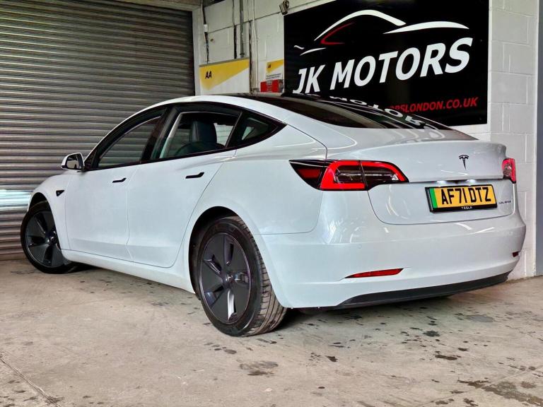 TESLA MODEL 3 (Dual Motor) Long Range Auto 4WDE 4dr 2021