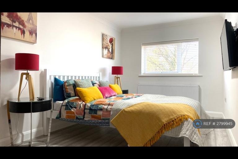 1 bedroom flat in Ross Street, Cambridge, CB1 (1 bed) (#2799945)