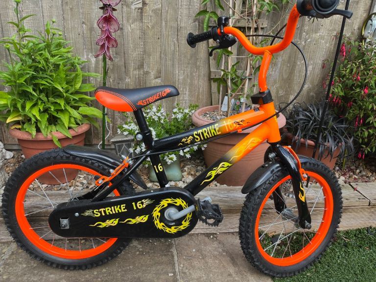 image for Boys bike - 16 inch frame (with stabilizers)