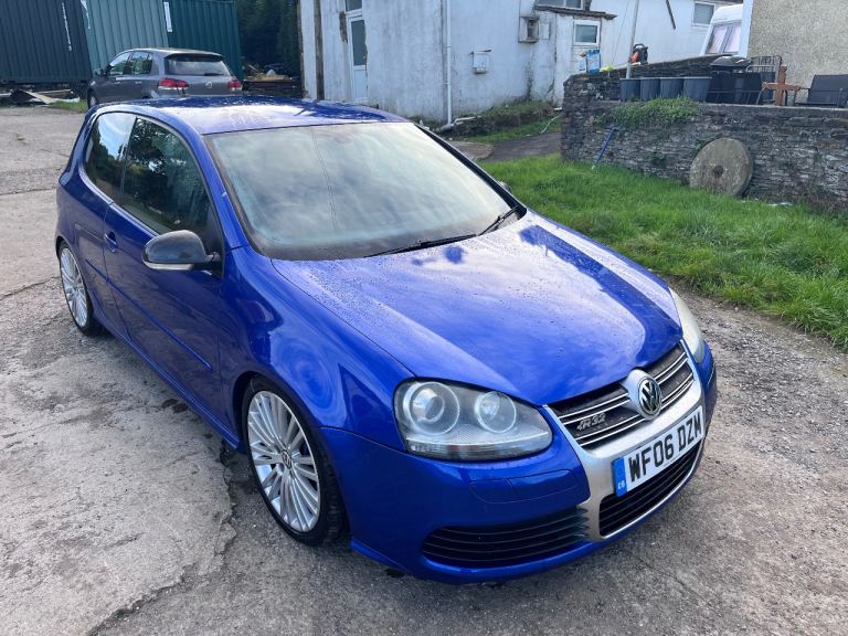 Volkswagen golf R 32