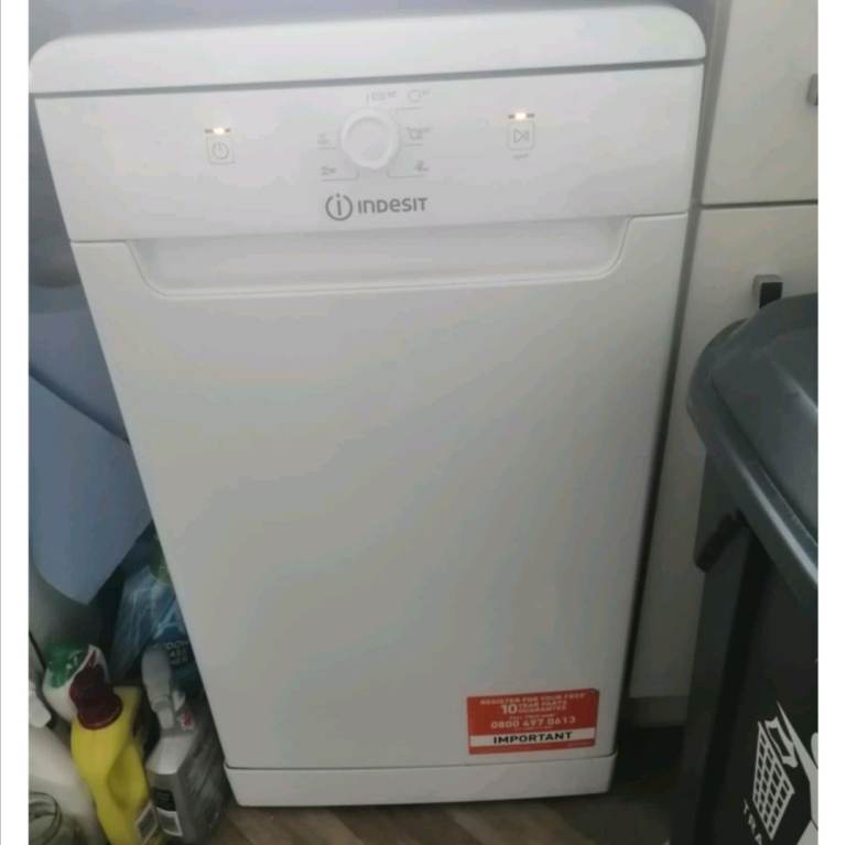 Diswasher indesit 