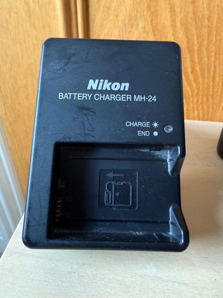 Nikon D3300 & charger + 18-55mmDX + 55-300mmDX