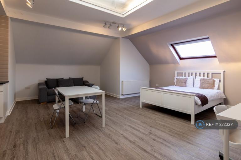 Studio flat in Great Shelford, Cambridge, CB22 (#2723271)