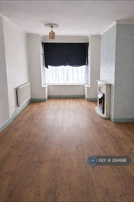 3 bedroom house in Fairmont Road, Grimsby, DN32 (3 bed) (#2841686)