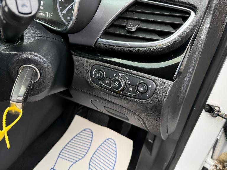 2017 Vauxhall Mokka X 1.4T Design Nav 5dr Auto HATCHBACK PETROL Automatic