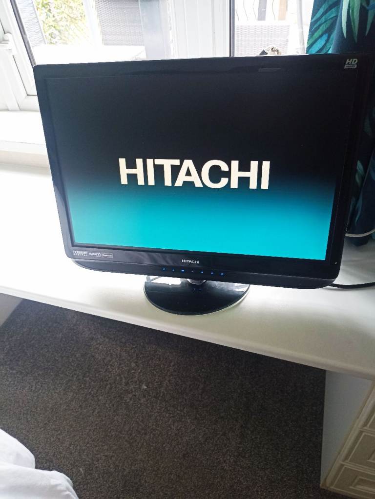 Hitachi TV / DVD player
