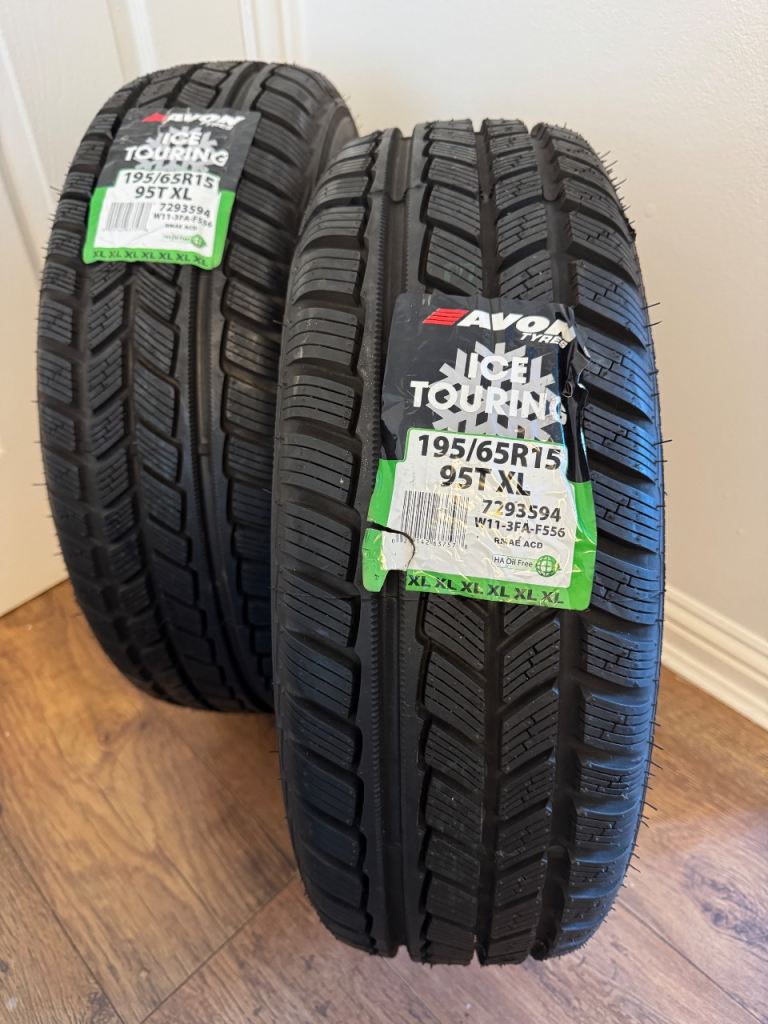 X2 Brand New Tyres - AVON 195/65R15 95T XL 