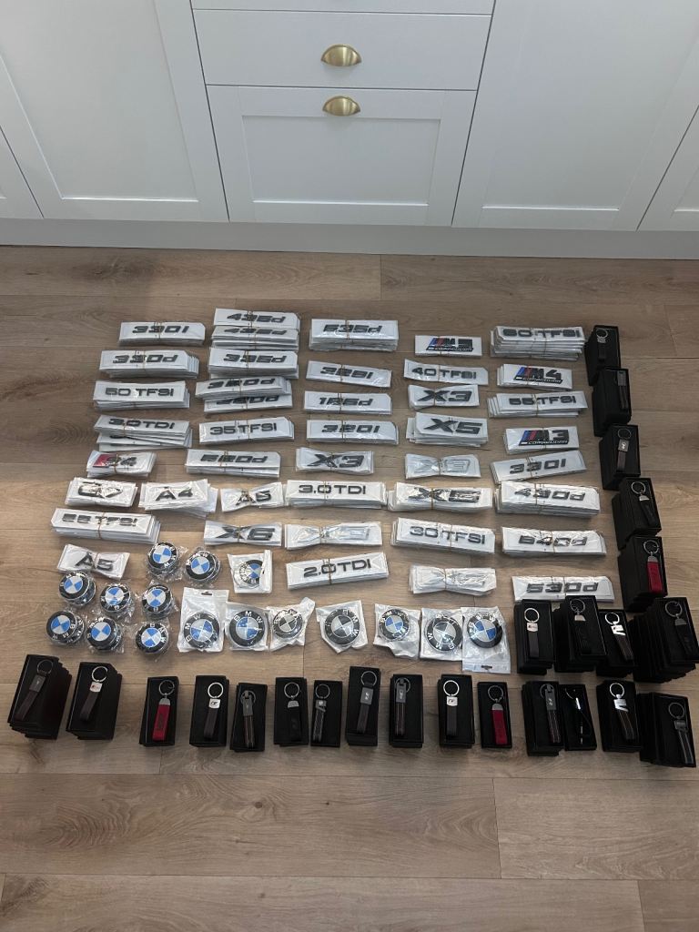 JOB LOT Car Badges & Keyrings RRP £2,700+