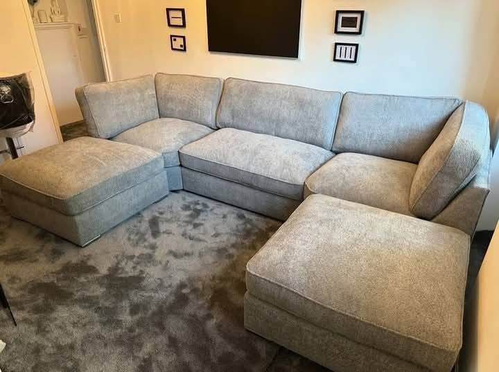 image for Strong & Stylish Sofas – Ideal for Modern Homes