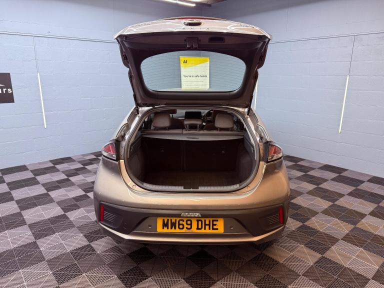 2019 Hyundai IONIQ 1.6 h-GDi 1st Edition DCT Euro 6 (s/s) 5dr HATCHBACK Petrol/Electric Hybrid Au...