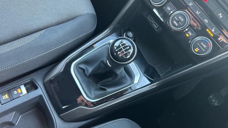 2019 Volkswagen T-Roc 1.5 TSI EVO SE 5dr Petrol Hatchback Hatchback Petrol Manual