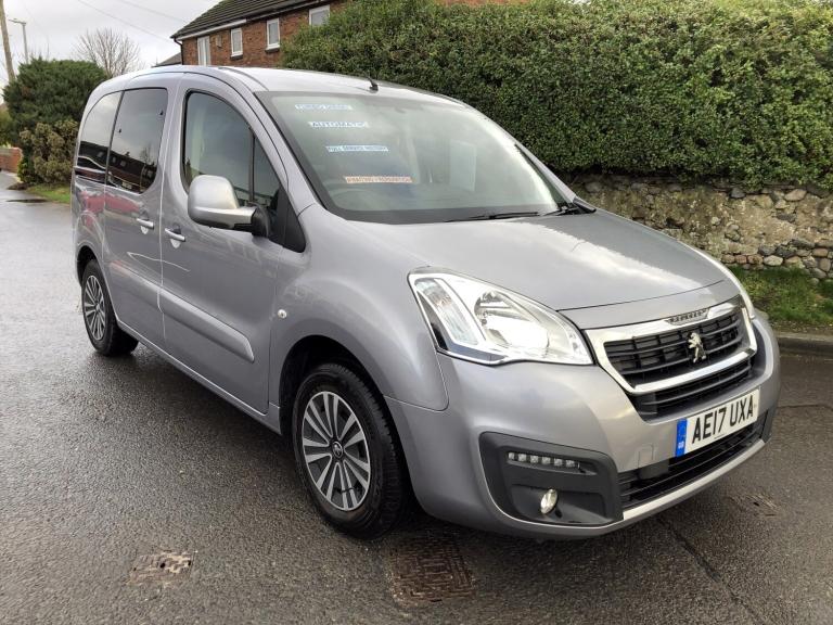image for 2017 PEUGEOT PARTNER TEPEE 1.6 BLUEHDI ACTIVE ETG AUTOMATIC FULL SERVICE HISTORY