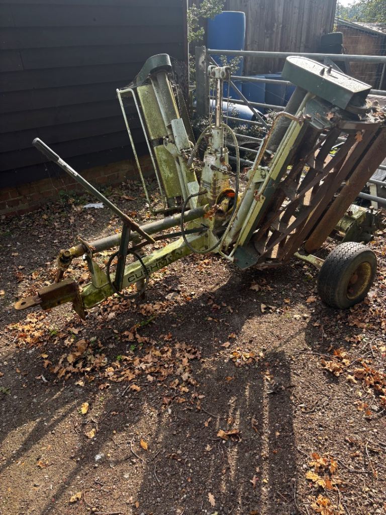 Cushman gang mowers 