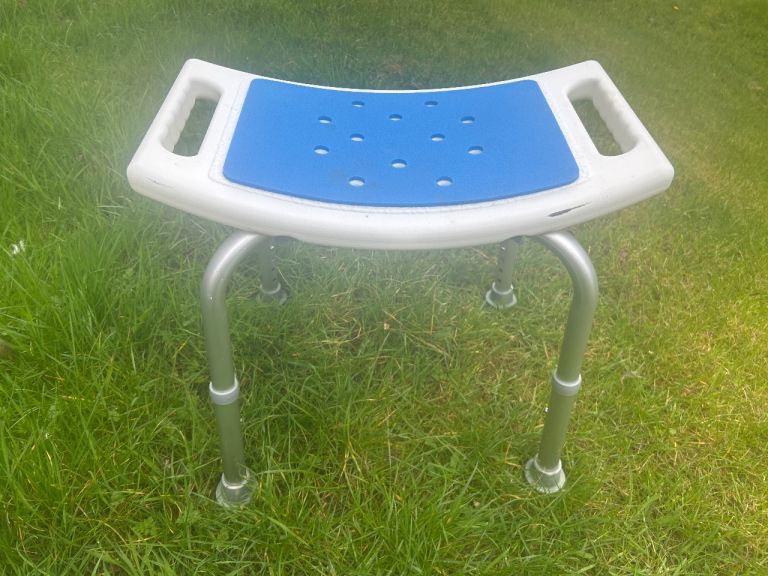 Free shower seat