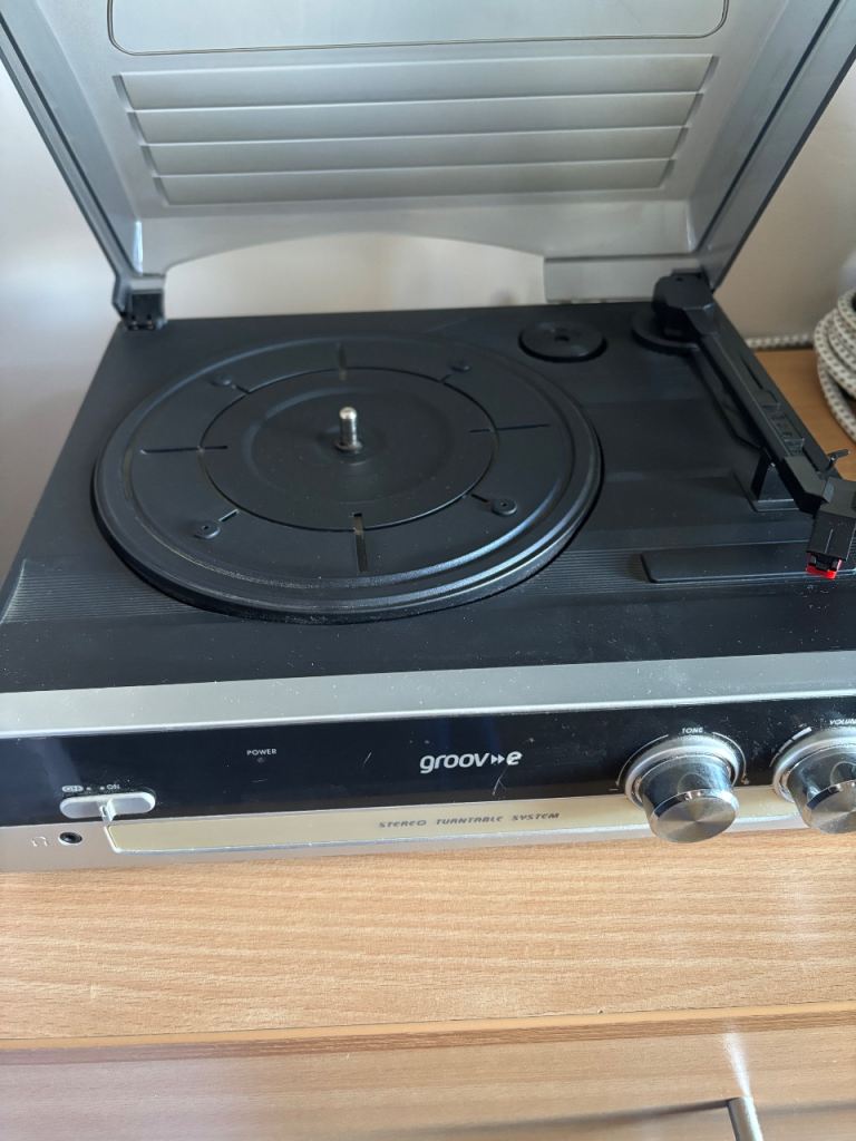 Record player 