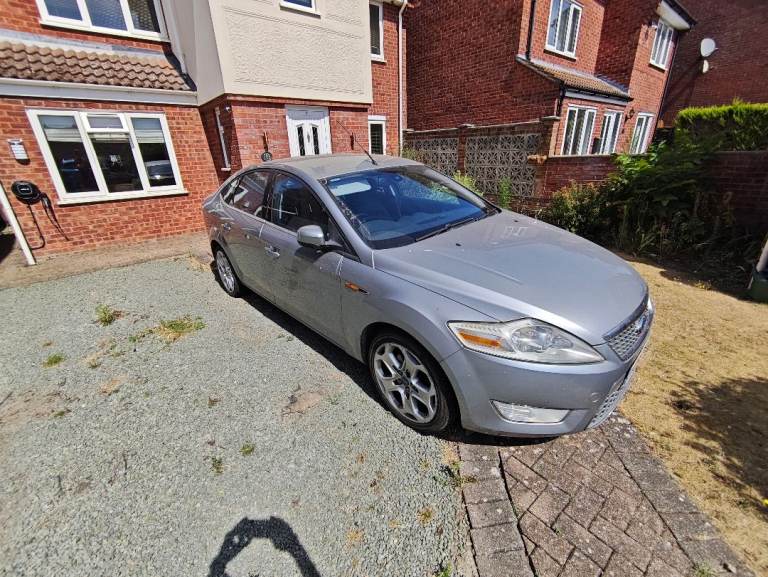 Ford Mondeo Titanium x 2.2L with Adaptive cruise control