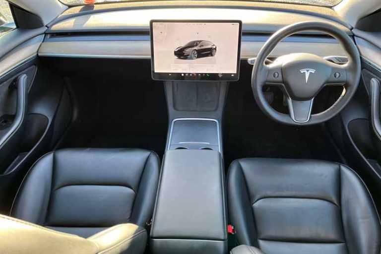 2022 Tesla Model 3 Standard Range Plus Saloon 4dr Electric Auto RWD (241 bhp) Saloon Electric Aut...