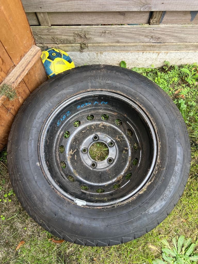 Nissan NV400 wheel with NEW TYRE 265 65 16