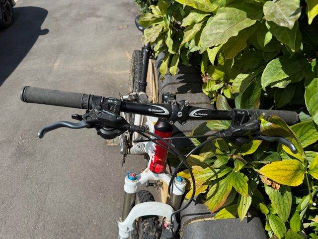 image for Hardtail lightweight Giant XTC Mountain Bikee