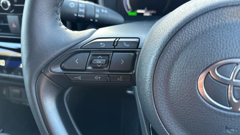 2025 Toyota Yaris Cross 1.5 Hybrid 130 Premiere Edition 5dr CVT Hybrid Estate Estate Hybrid Autom...