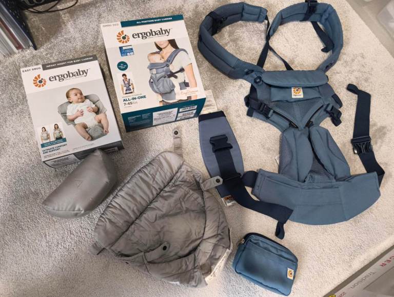 Ergobaby Omni 360 All-Position Baby Carrier with Easy Snug insert