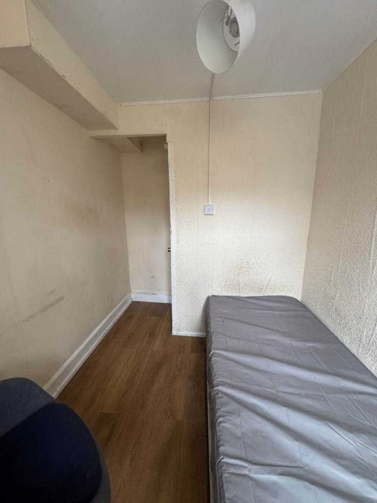 Rooms for rent in East Ham Lawrence Road E61JN
