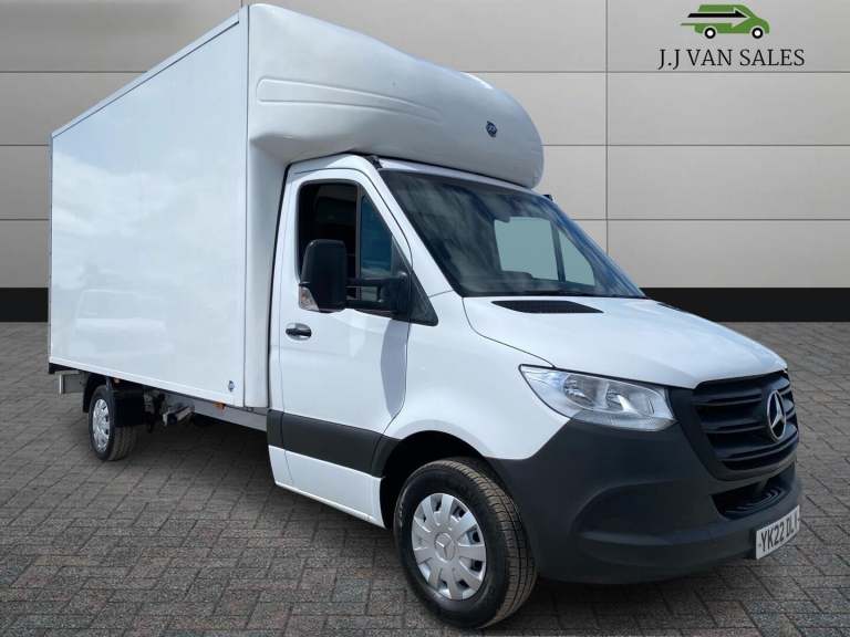2022 Mercedes-Benz Sprinter 3.5t Progressive Chassis Cab CHASSIS CAB DIESEL Manual