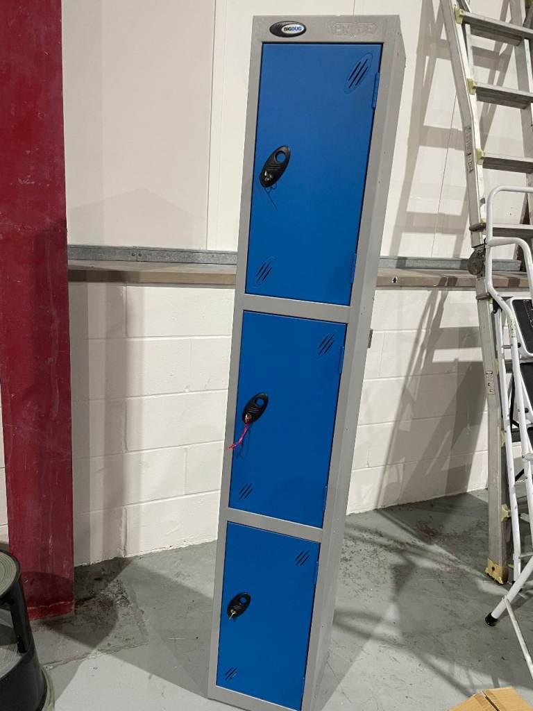 Three Door Locker - Big Dug