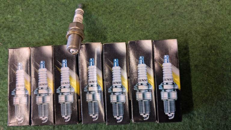 NEW DENSO Q29A-Z SPARKING PLUGS