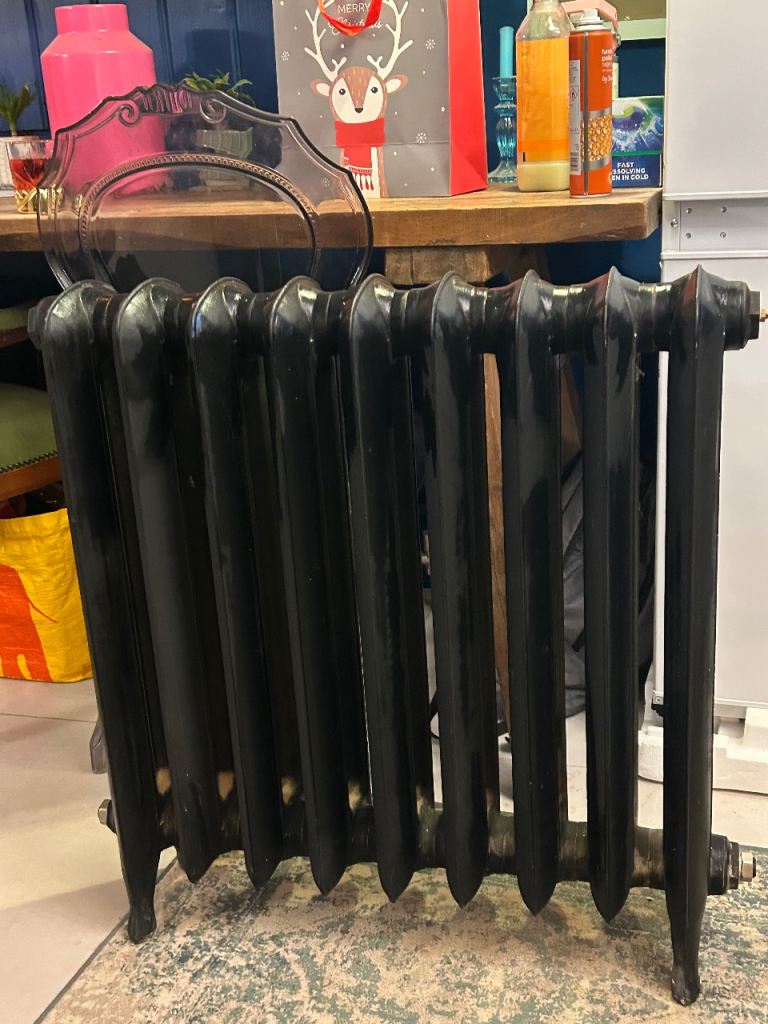 Black cast iron radiator 