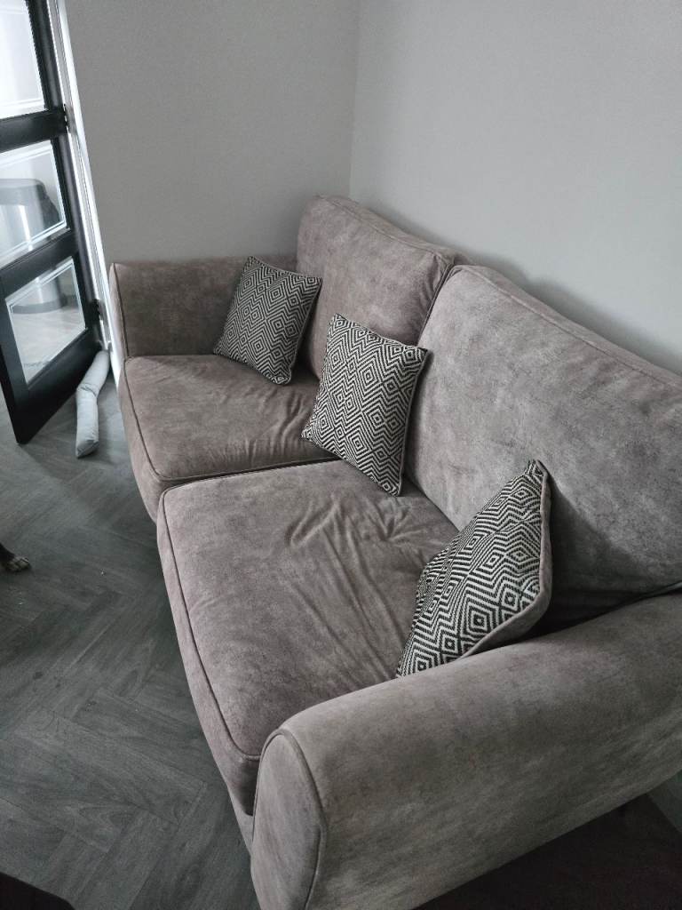 2 x 3 seaters free