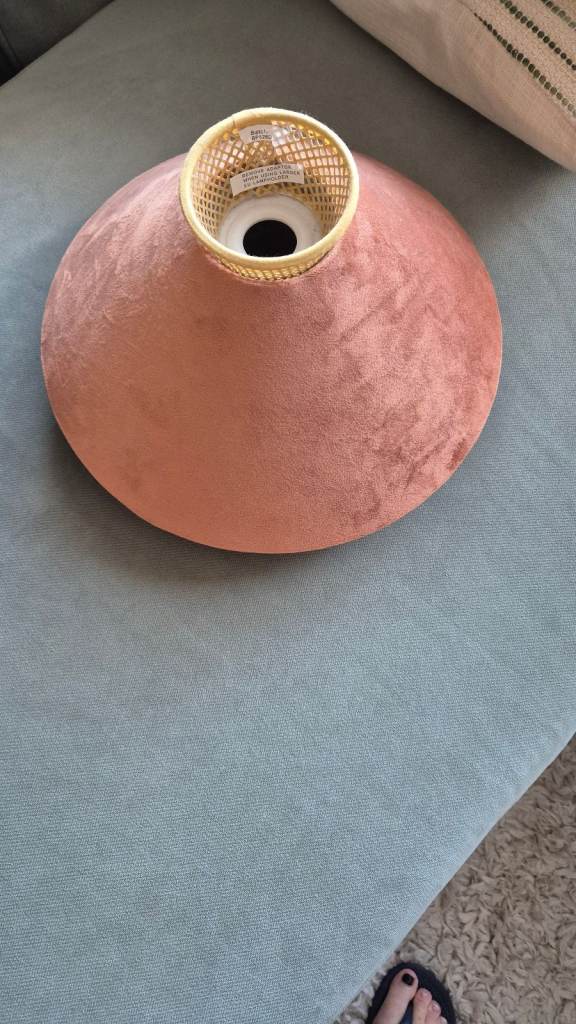 Velvet and rattan effect lamp shade 