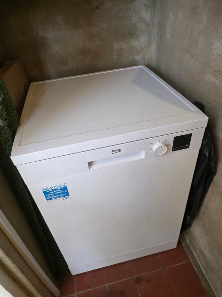 Beko Dishwasher - White, Good Condition