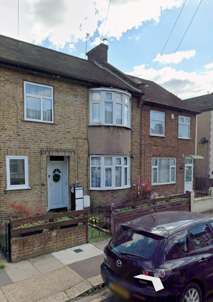 Double Room Available