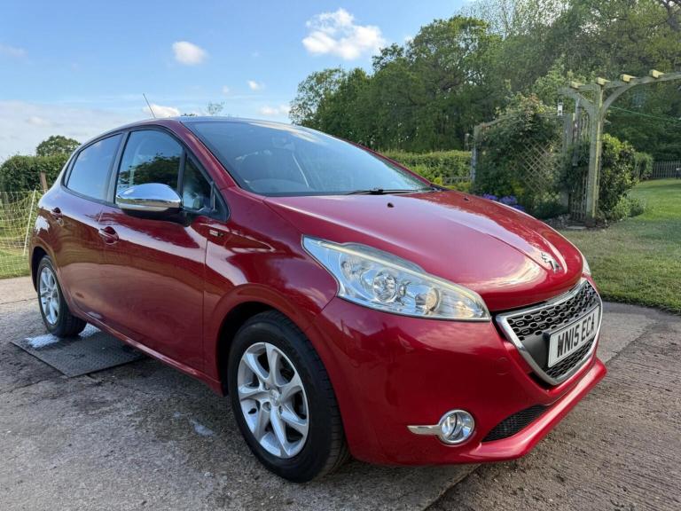 PEUGEOT 208 1.4 HDi Style Euro 5 5dr 2015