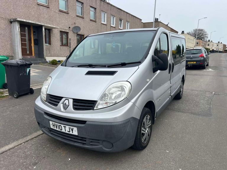 Renault Trafic 2010 , 8+1