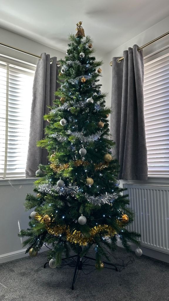 Artificial 7ft 6” Christmas Tree with Decorations –  Very Good Condition