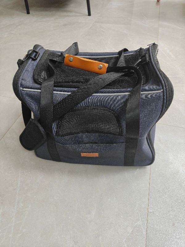 Cat Carrier Bag, Portable Foldable Pet Carrier Travel Bag for Cats and Small Dogs up to 15lbs