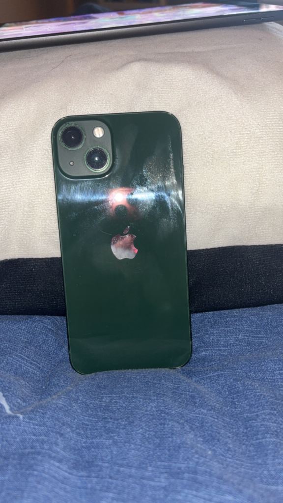 iPhone 13 green