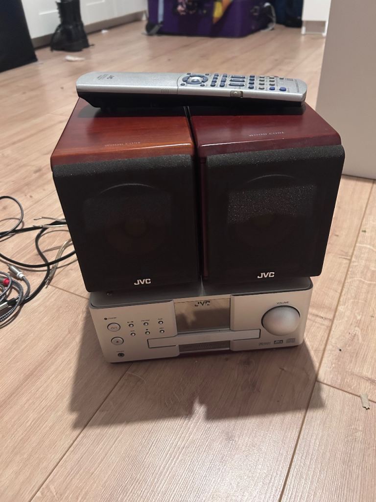 JVC EX-D11 compact component hi-fi system in near-perfect cosmetic condition and fully working.
