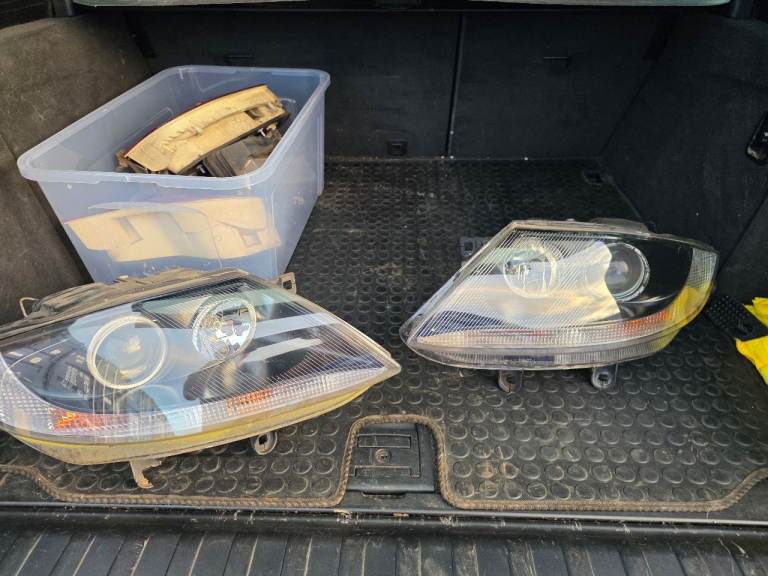 Z4 e85 lci headlights