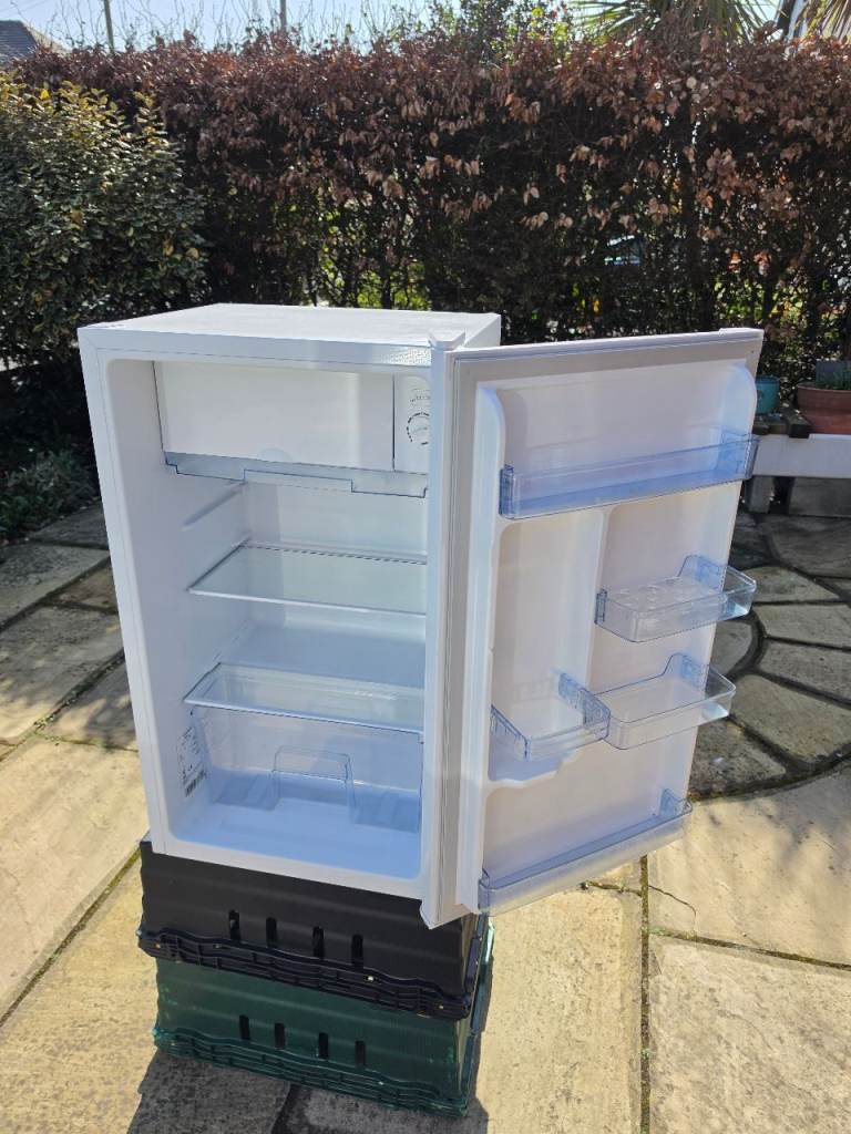 Fridge freezer 