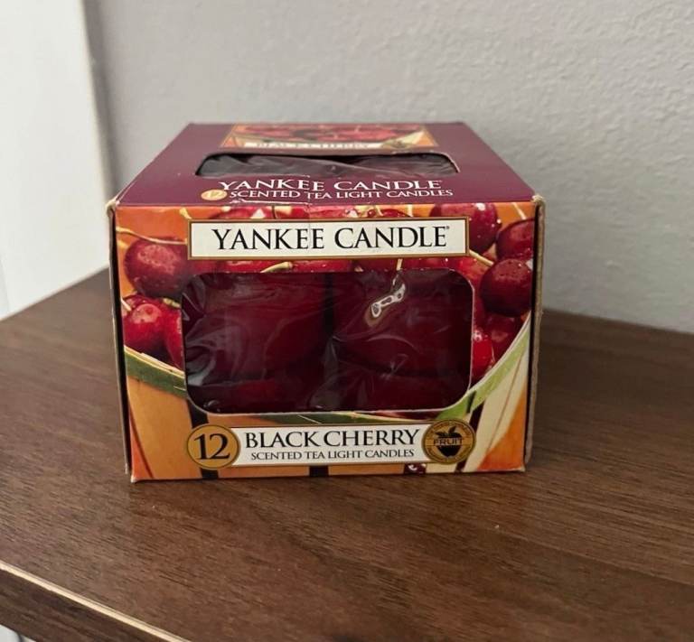 Yankee Candle Black Cherry Tealights Unopened Brand New Rare 12 Pack