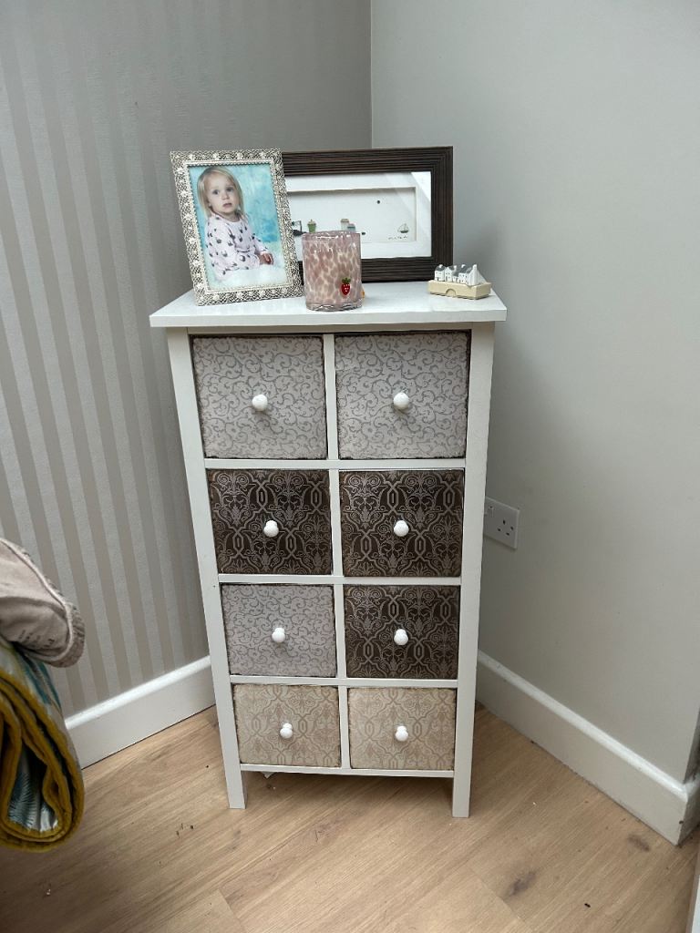 Wooden Chest of Drawers – Good Condition | in Leigh, Manchester | Gumtree