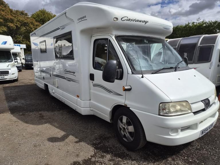 Compass Castaway RB Coachbuilt Motorhome 2004 [3Q2]