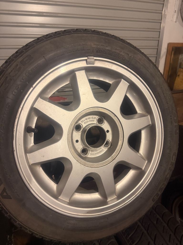 Very rare FONDMETAL Alloys with good tyres 